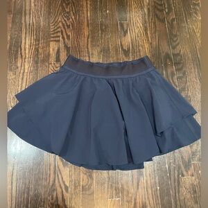 Lululemon Court Rival Skirt size 6 navy